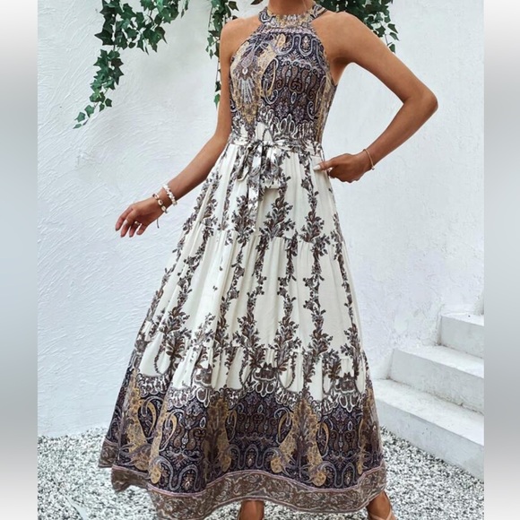 Boho Floral Paisley Print Sleeveless Halter Dress - Picture 3 of 6